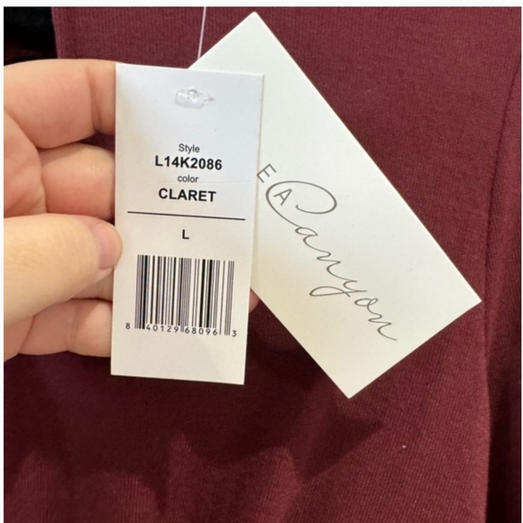 Brea Canyon Claret Red, Keyhole Ruched Crop Top, Sz L, NWT - Picture 6 of 8